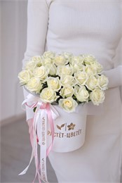 Розы Белые в коробке (25шт, размер S) 490