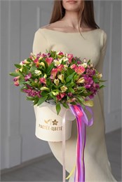 Композиция из альстромерии микс в коробке (35шт, размер L) 868766786