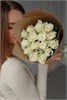 Белых роз Кения 40см в крафте (15шт) 357900