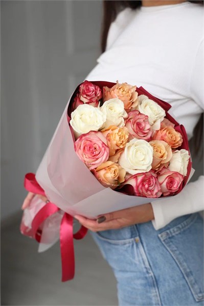 Эквадор Микс 15шт в красивой матовой пленке 749 - фото 636190