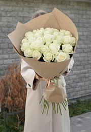 Белая роза 70см одн 31шт