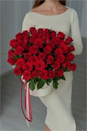 Красные розы в шляпной коробке 51 шт 246