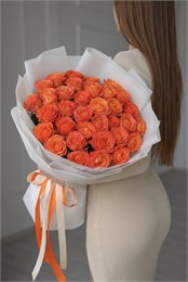 Букет из роз Кларенс в пленке (31шт) 556