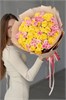 Букет из кустовых роз "Сейшелы" (35шт) 090900888823 в Рязани